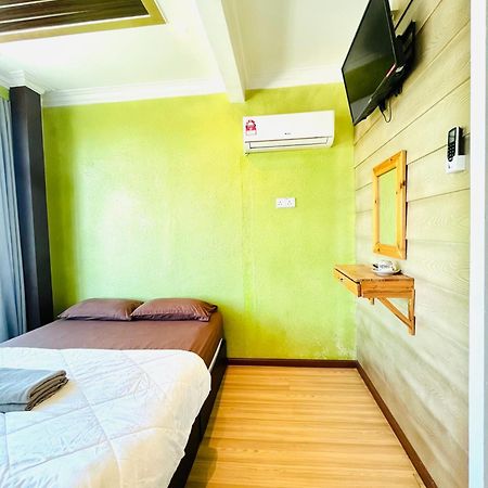 Suza Hostel Tumpat Eksteriør billede